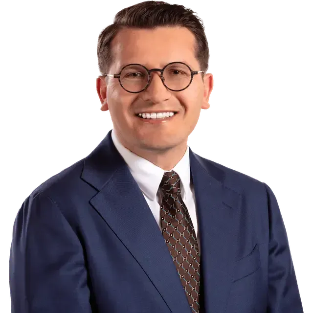 Dr. Av. Ergül Çeliksoy - ABD Göçmenlik Avukatı, Celiksoy Law Firm, PC Kurucusu ve Yönetici Avukatı, State Bar of California'ya kayıtlı, Hukuk Doktorası sahibi